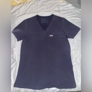 Figs charcoal scrub top womans